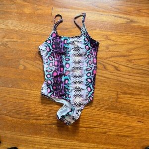 Zaful size M. One piece bathing suit.
